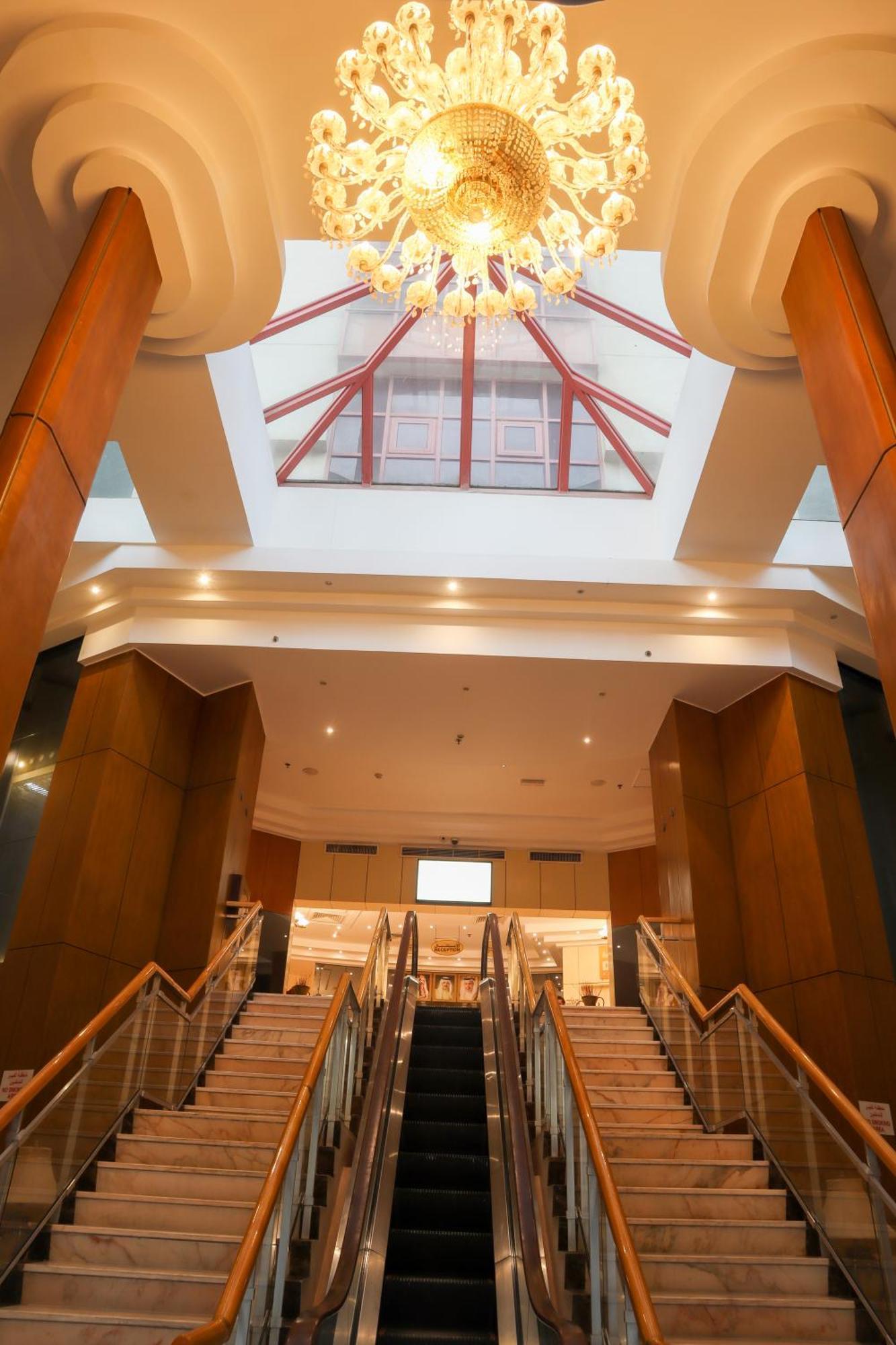 Happy Days Hotel Al-Manamah Bagian luar foto