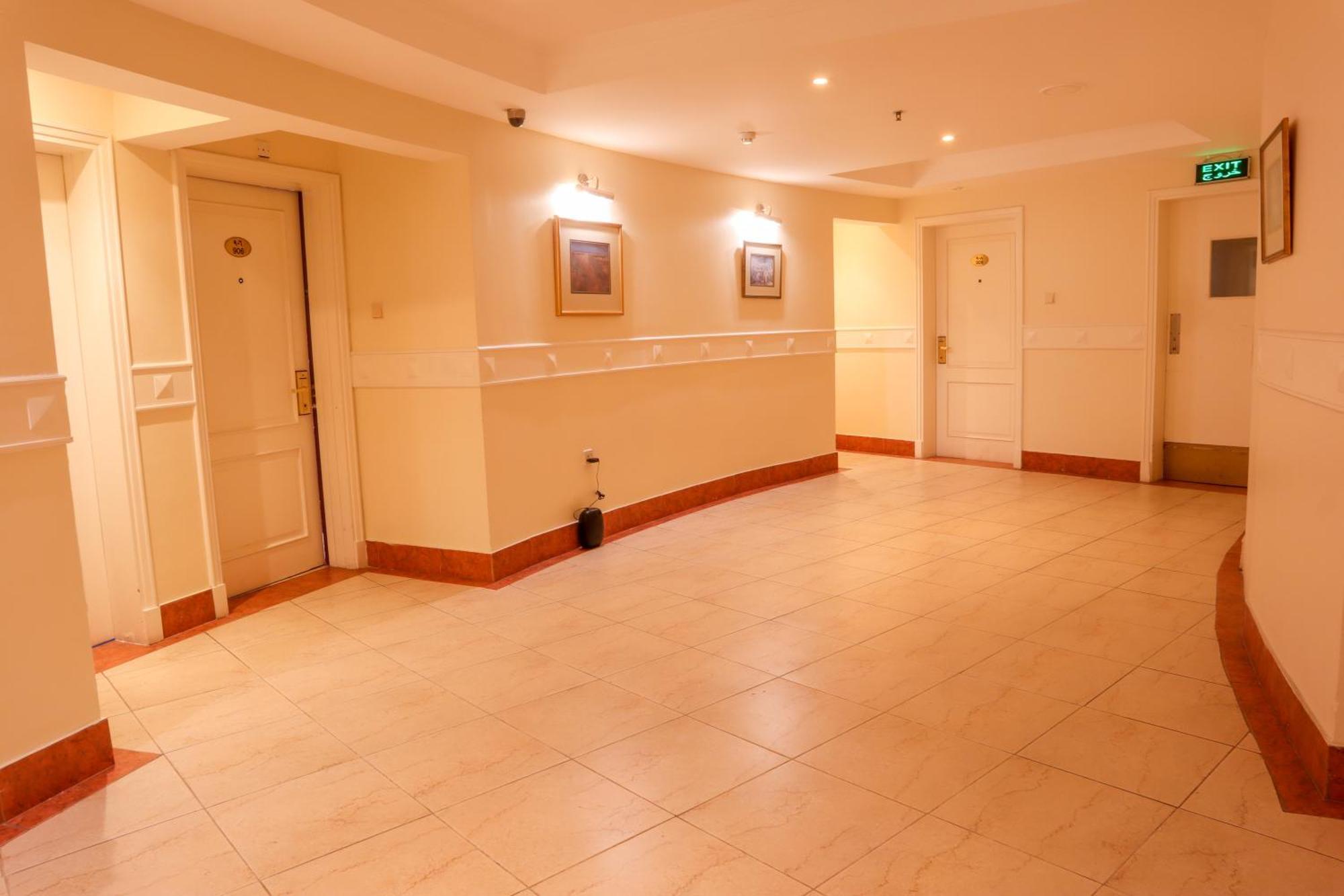 Happy Days Hotel Al-Manamah Bagian luar foto
