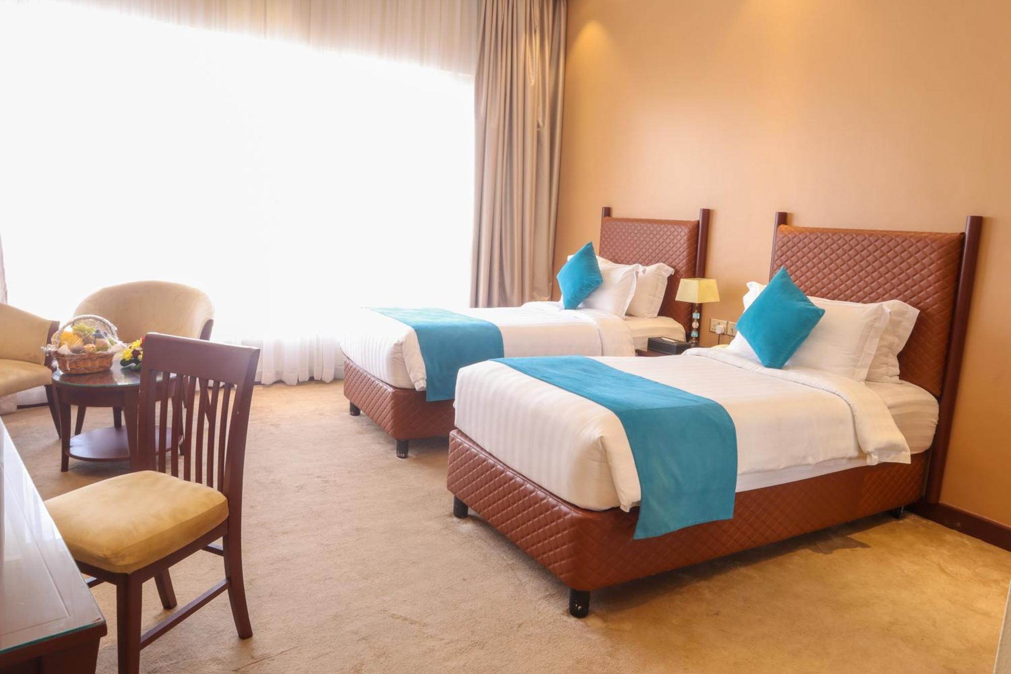 Happy Days Hotel Al-Manamah Bagian luar foto