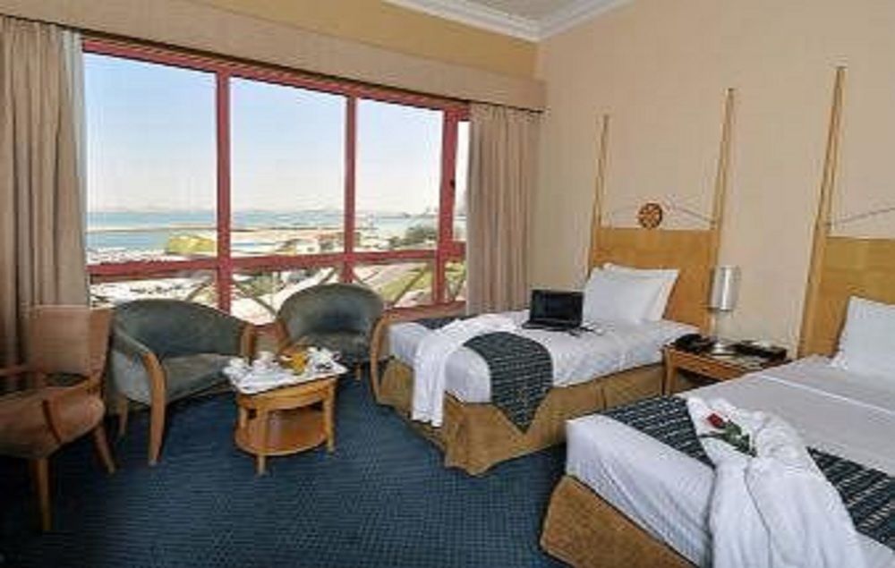 Happy Days Hotel Al-Manamah Bagian luar foto
